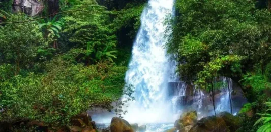 Curug Leuweung Panjang, Wisata Alam di Garut Curug Leuweung Panjang Wisata Alam di Garut