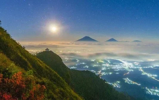 Gunung Andong: Keberagaman Budaya di Jawa Tengah Gunung Andong