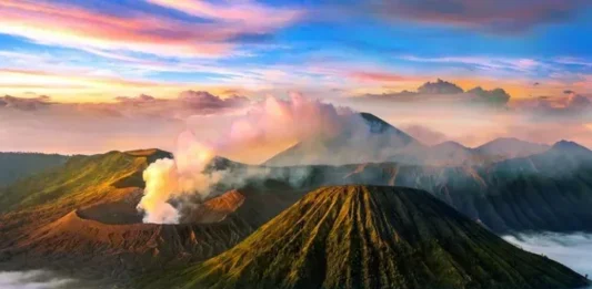 Gunung Bromo: Pesona Alam dan Budaya di Jawa Timur Gunung Bromo