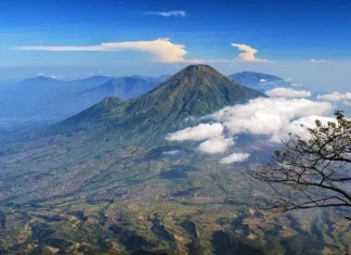 Gunung Burni Telong: Keindahan dan Tantangan di Tanah Gayo Gunung Burni Telong