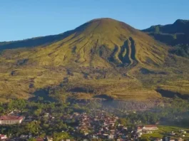 Gunung Guntur: Pesona Alam dan Legenda yang Memikat Gunung Guntur