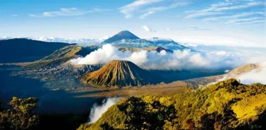 Gunung Gutak: Keindahan Alam yang Memikat di Indonesia Gunung Gutak