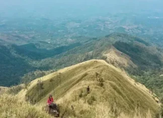 Gunung Manjatan: Keindahan Alam di Pesisir Jawa Timur Gunung Manjatan