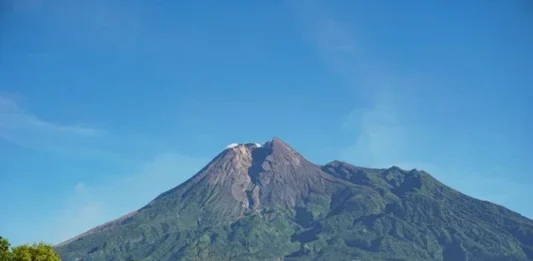Gunung Merapi: Keindahan dan Bahaya Sang Gunung Berapi Aktif Gunung Merapi