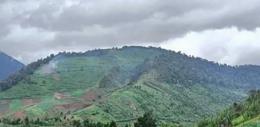 Gunung Pangparang: Menyibak Keindahan di Tanah Sunda Gunung Pangparang