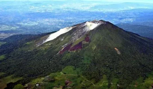 Gunung Perkison: Permata Tersembunyi di Aceh Gunung Perkison