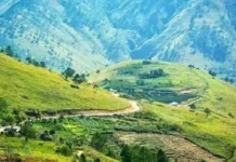 Gunung Pusuk Buhit: Puncak Mistis di Tepi Danau Toba Gunung Pusuk Buhit
