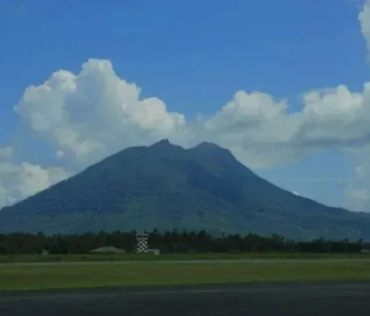Gunung Ranai: Mahakarya Alam di Natuna Gunung Ranai