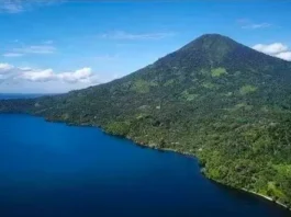 Gunung Seminung: Keindahan Alam di Perbatasan Lampung Gunung Seminung