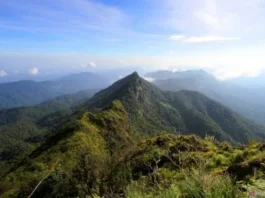 Gunung Batu Sungkur: Eksotisme Alam di Kalimantan Gunung Batu Sungkur