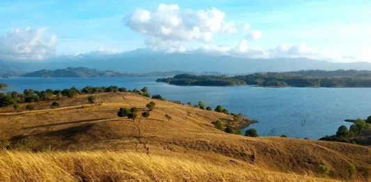 Gunung Batusambung: Keajaiban Alam di Kalimantan Gunung Batusambung