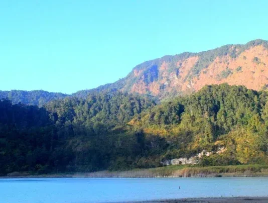 Gunung Talaga: Keindahan Tersembunyi di Jawa Gunung Talaga