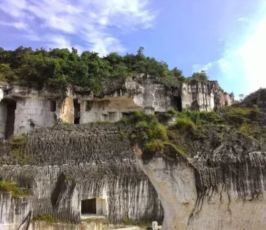 Pegunungan Kapur Utara: Keindahan Karst yang Menakjubkan Pegunungan Kapur Utara
