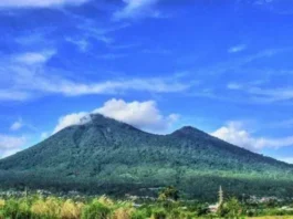 Gunung Dua Saudara Keindahan Alam yang Menakjubkan Gunung Dua Saudara