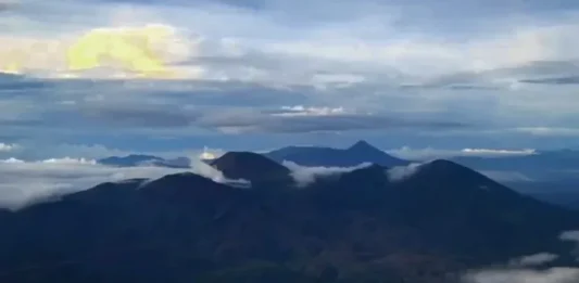 Gunung Gambuta di Sulawesi Surga Para Pendaki Gunung Gambuta