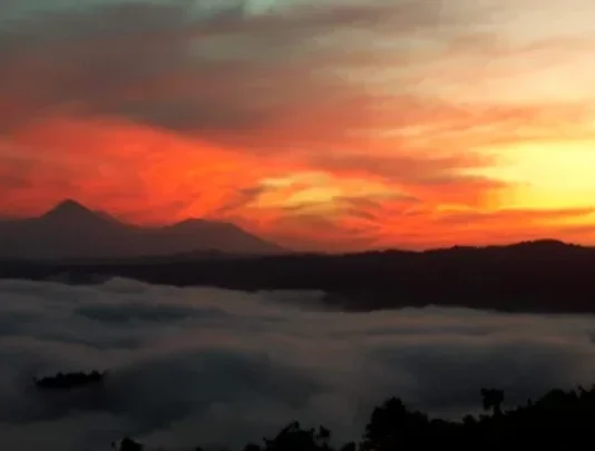 Gunung Kapoya Permata Tersembunyi di Sulawesi Utara Gunung Kapoya
