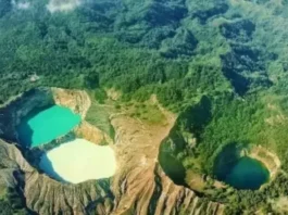 Gunung Kelimutu Keajaiban Tiga Danau Berwarna di Nusa Tenggara Gunung Kelimutu