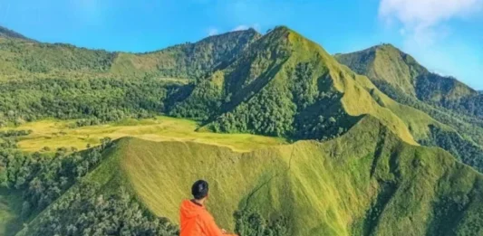 Gunung Kondo Keindahan Tersembunyi di Nusa Tenggara Gunung Kondo