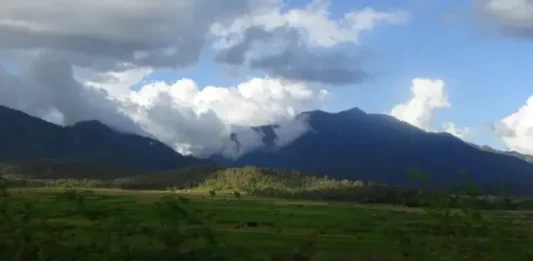 Gunung Koyakoya Surga Tersembunyi di Nusa Tenggara Timur Gunung Koyakoya