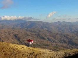 Gunung Lakaan Keindahan Alam di Nusa Tenggara Timur Gunung Lakaan