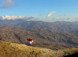 Gunung Lakaan Keindahan Alam di Nusa Tenggara Timur Gunung Lakaan