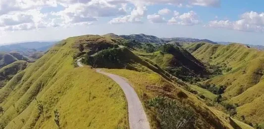 Gunung Wanggameti Keindahan Nusa Tenggara Timur Gunung Wanggameti
