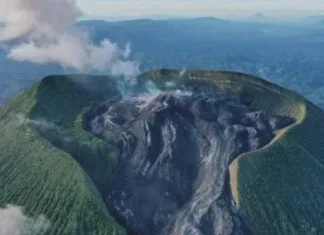 Gunung Ibu Keindahan Tersembunyi di Maluku Utara Gunung Ibu
