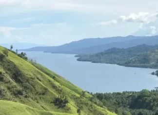 Gunung Sahuwai di Maluku Menyingkap Keindahan di Ketinggian Gunung Sahuwai